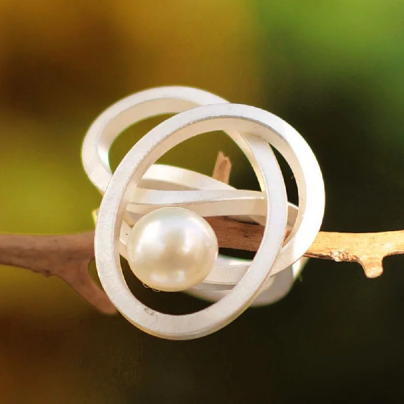 modern contoured band ring-Tucked seam ring-Handmade Sterling Silver 'White Pearl Knot' Pearl Ring (8.5mm) (Peru)